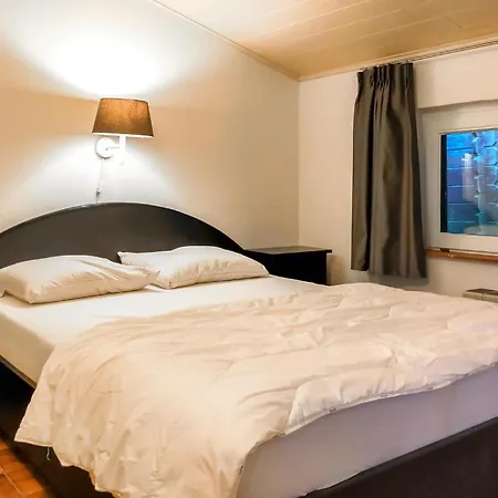 3 Bedroom Awesome In