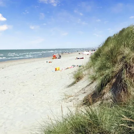 別荘 3 Bedroom Awesome In オーストダインケルケ