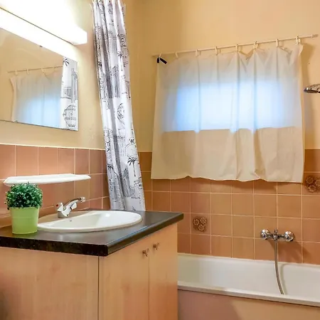 別荘 3 Bedroom Awesome In *