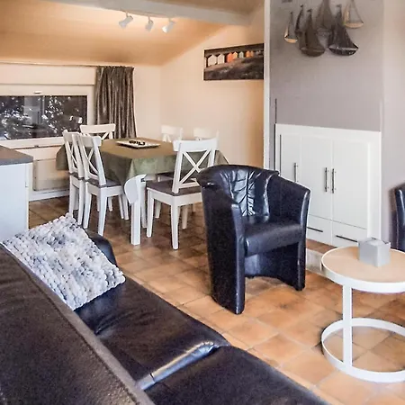 3 Bedroom Awesome In * Oostduinkerke