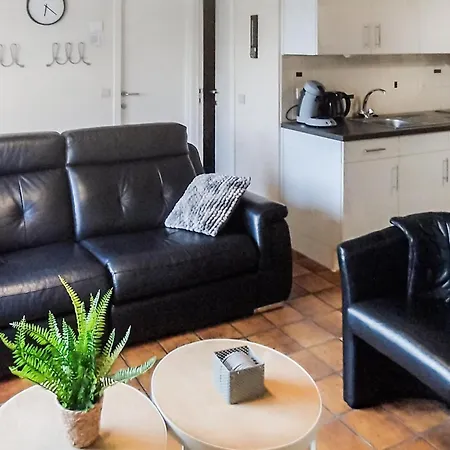 3 Bedroom Awesome In *