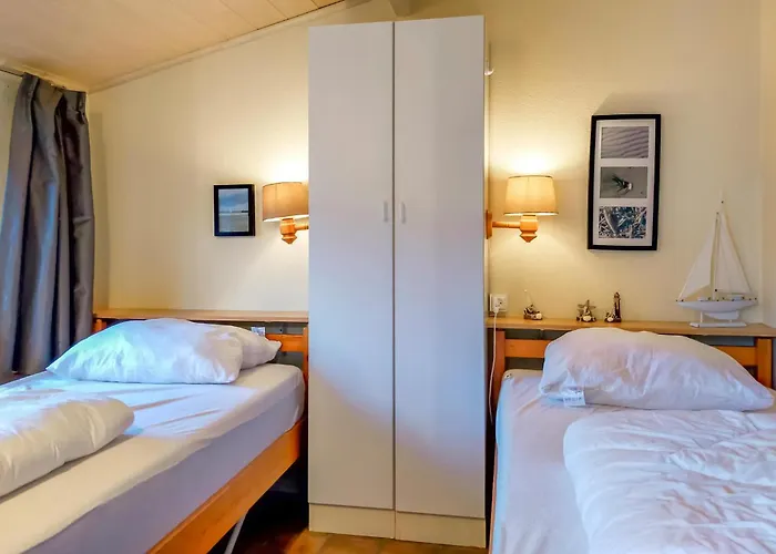 Ferienhaus 3 Bedroom Awesome In Oostduinkerke