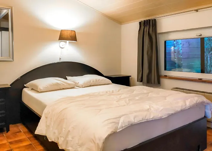 3 Bedroom Awesome In